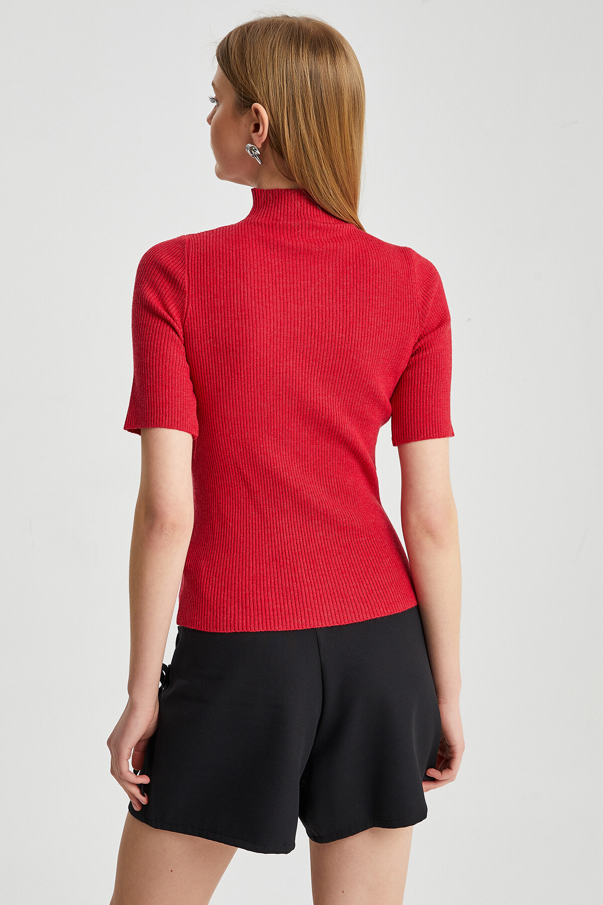 Kadın Yarım Balıkçı Kısa Kol Basic Triko Bluz