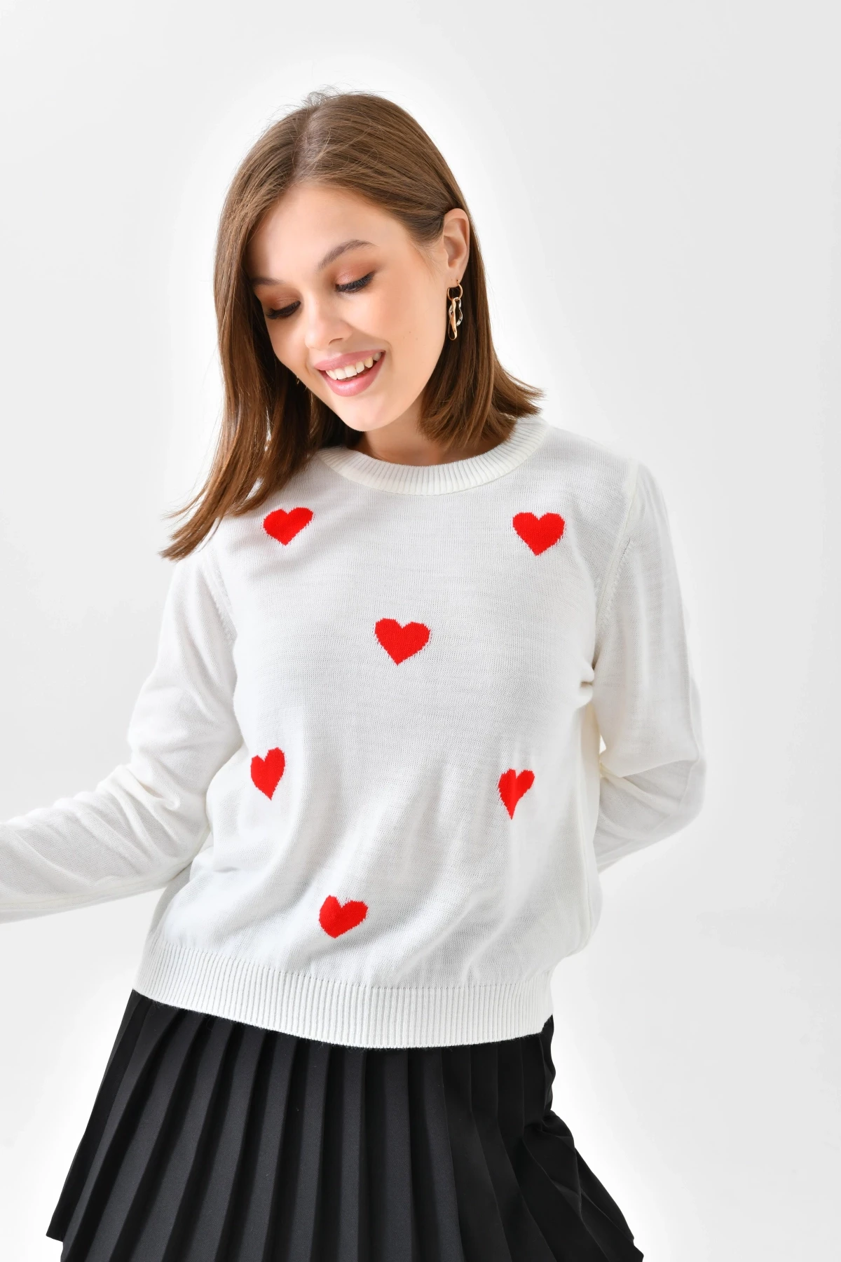 Bisiklet Yaka Kalp Desenli Triko Kazak