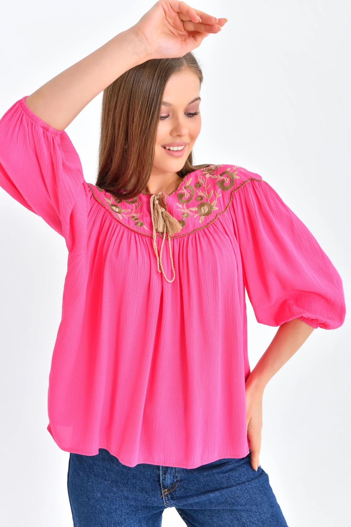 Kadın Bağlama Detay Nakışlı Salaş Bluz