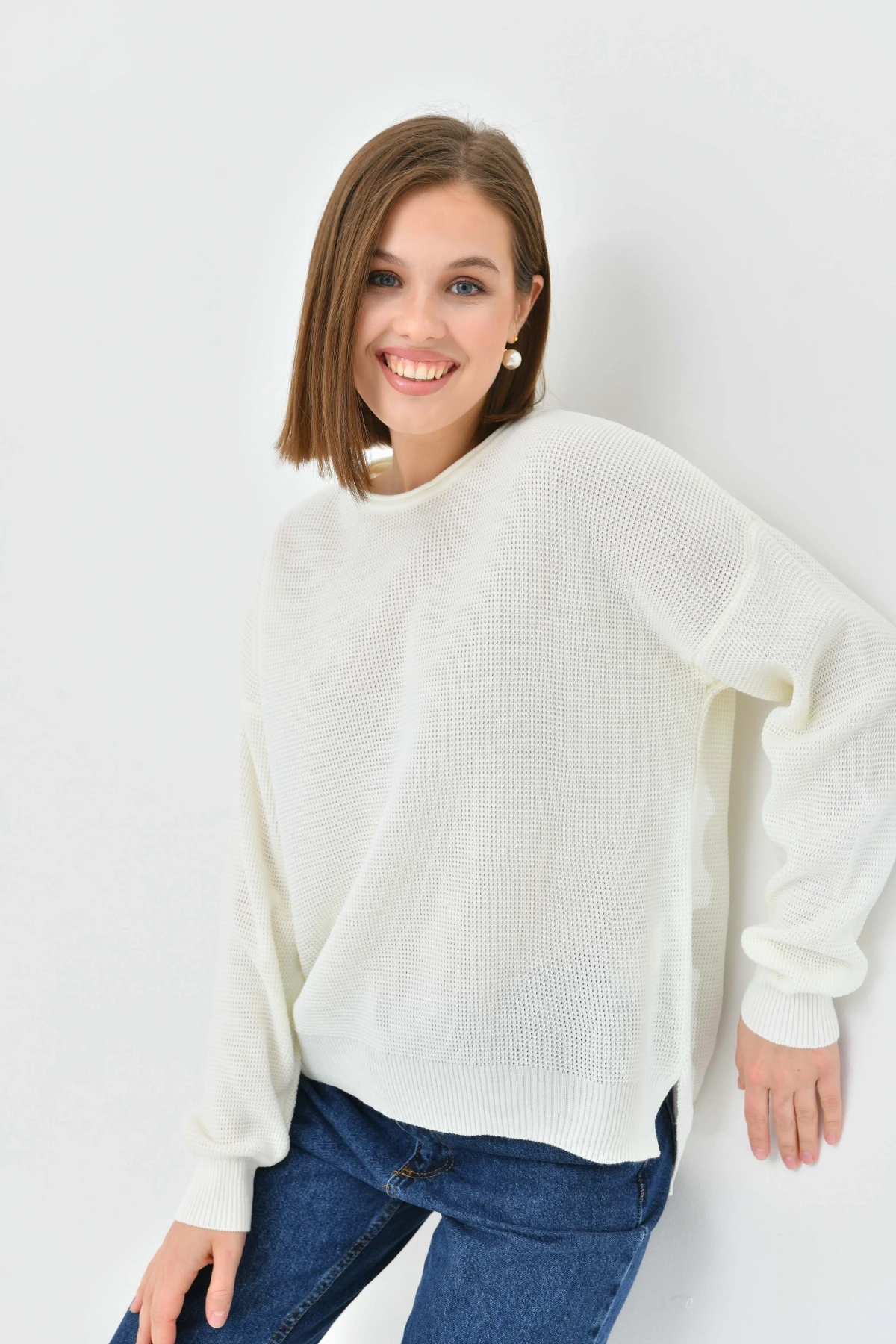 Bisiklet Yaka Arkası Uzun Yırtmaçlı Mevsimlik Triko Kazak