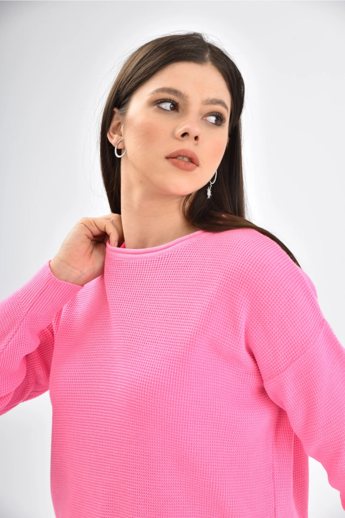 Bisiklet Yaka Arkası Uzun Yırtmaçlı Mevsimlik Triko Kazak