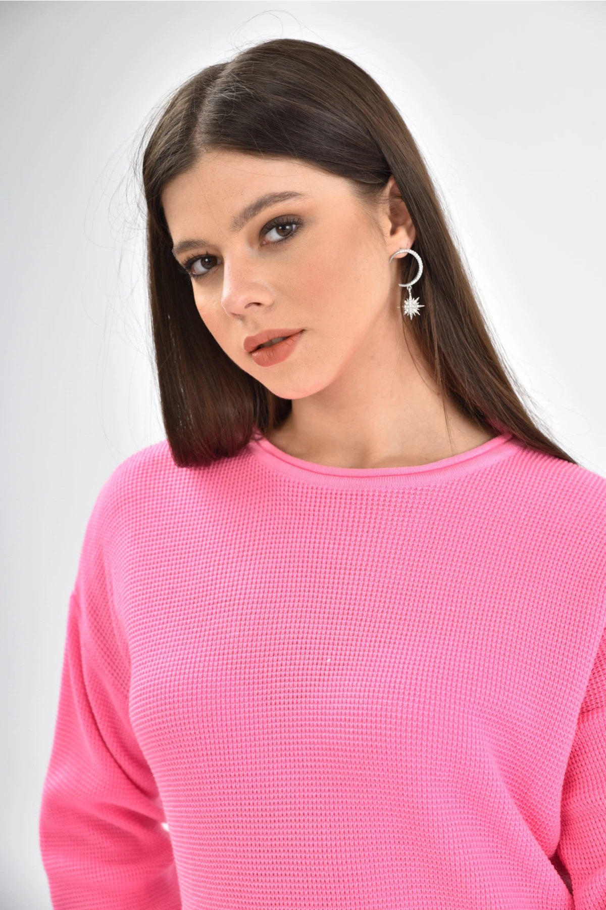 Bisiklet Yaka Arkası Uzun Yırtmaçlı Mevsimlik Triko Kazak