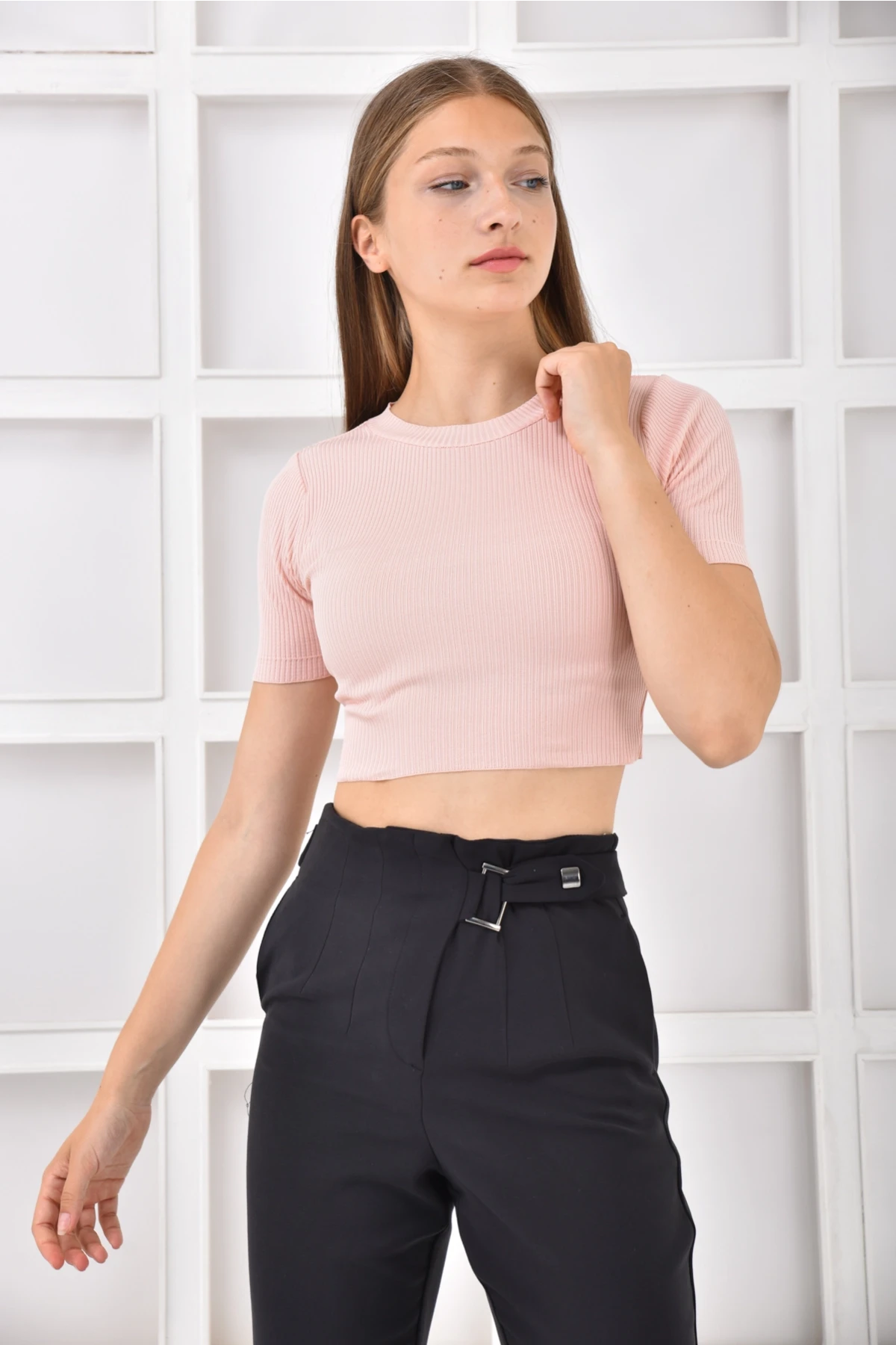 Kadın Bisiklet Yaka Basic Crop Triko Bluz