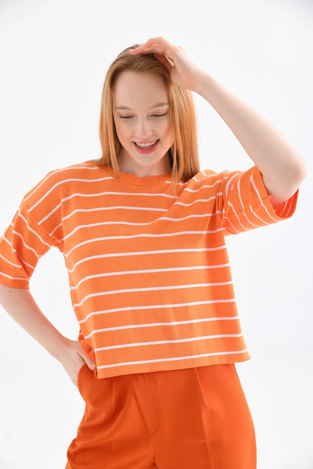 Bisiklet Yaka Çizgili Mevsimlik Kısa Triko Kazak