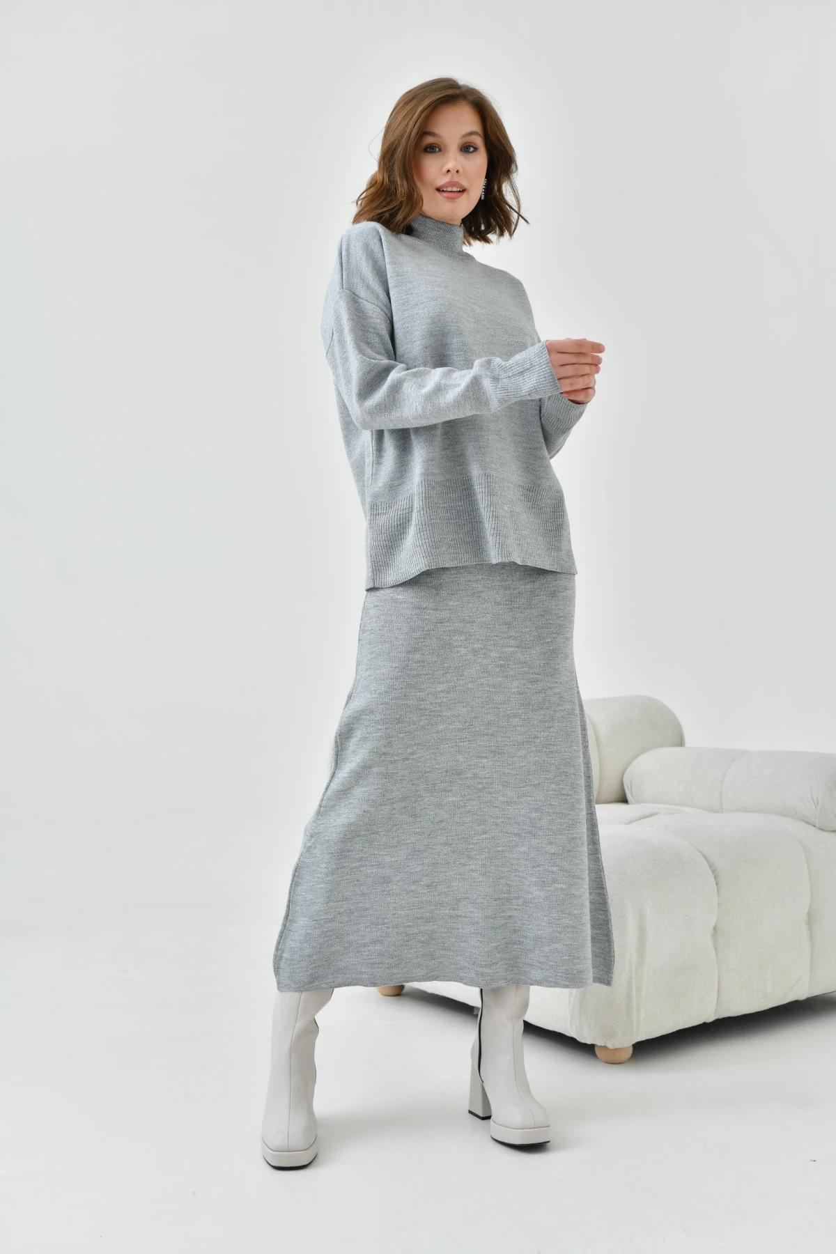 Kadın Gri Eteği Lastikli Triko Takım