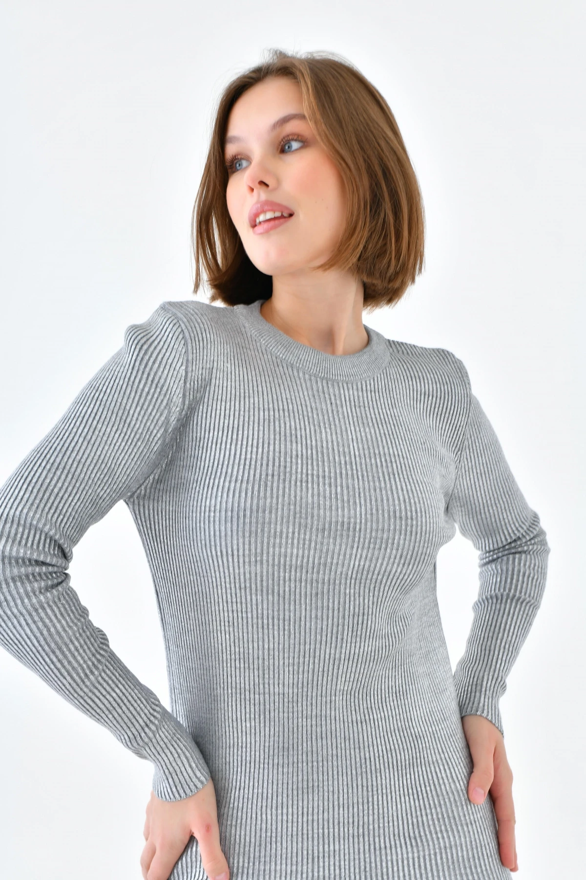 Slim Fit Bisiklet Yaka Varaklı Triko Elbise