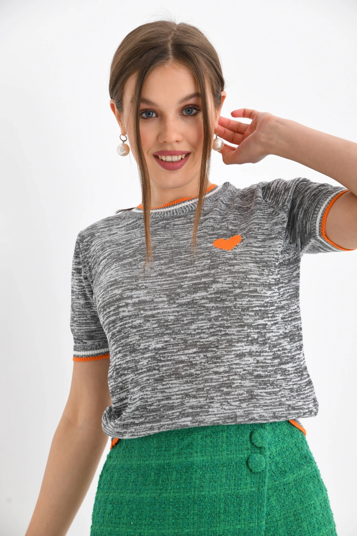 Gri-Turkuaz Kalp Desenli Kısa Kol Mevsimlik Kazak