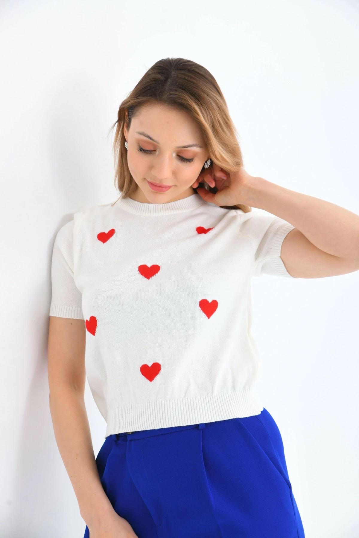 Bisiklet Yaka Kalp Desenli Mevsimlik Triko Kazak