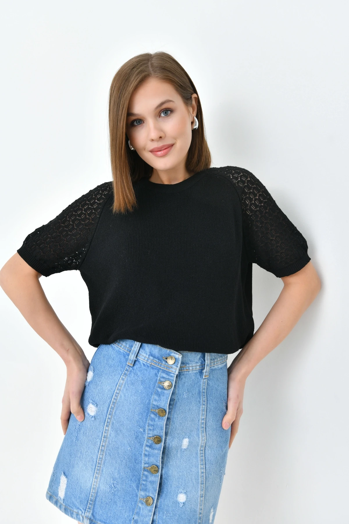 Kadın Siyah Ajurlu Mevsimlik Triko Kazak