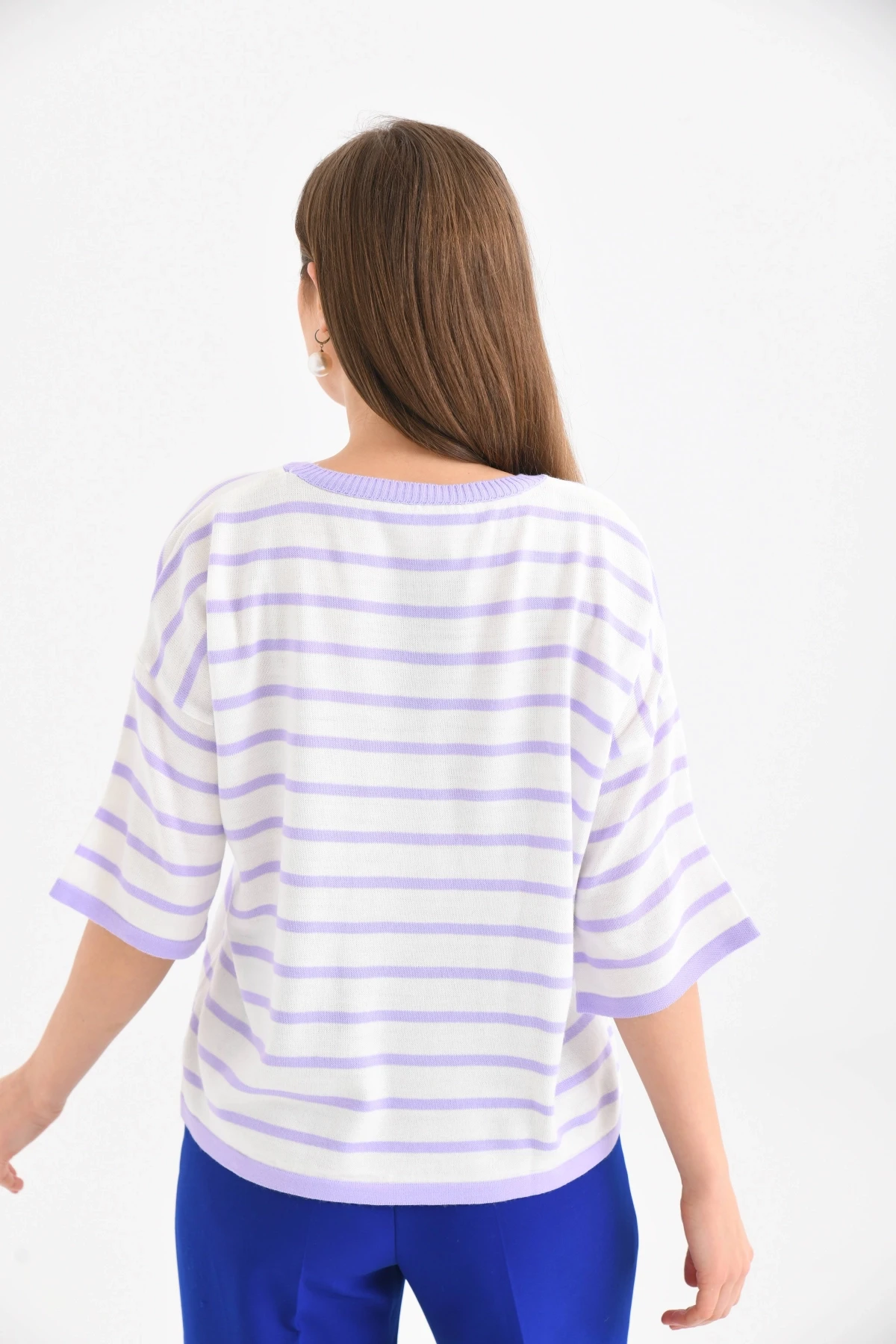 Siyah Çizgili Bisiklet Yaka Mevsimlik Salaş Triko Kazak