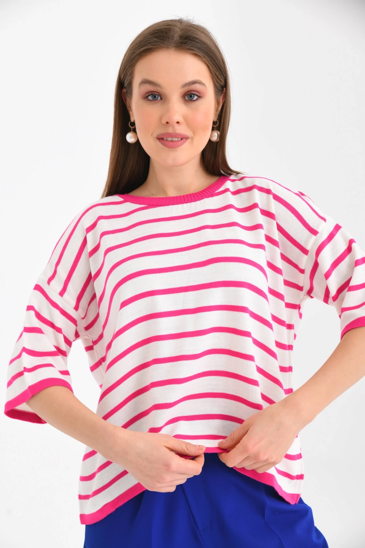 Siyah Çizgili Bisiklet Yaka Mevsimlik Salaş Triko Kazak