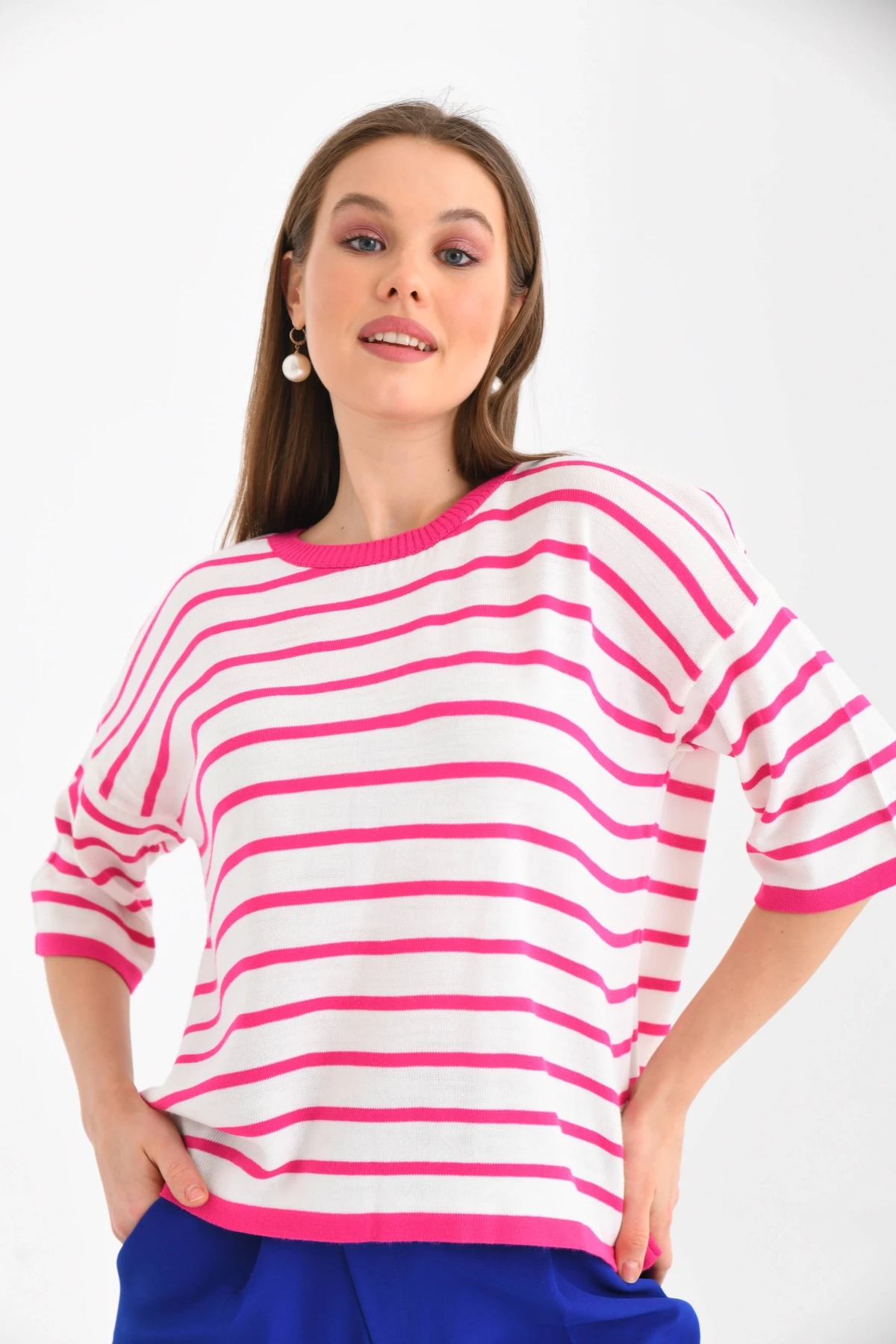 Siyah Çizgili Bisiklet Yaka Mevsimlik Salaş Triko Kazak