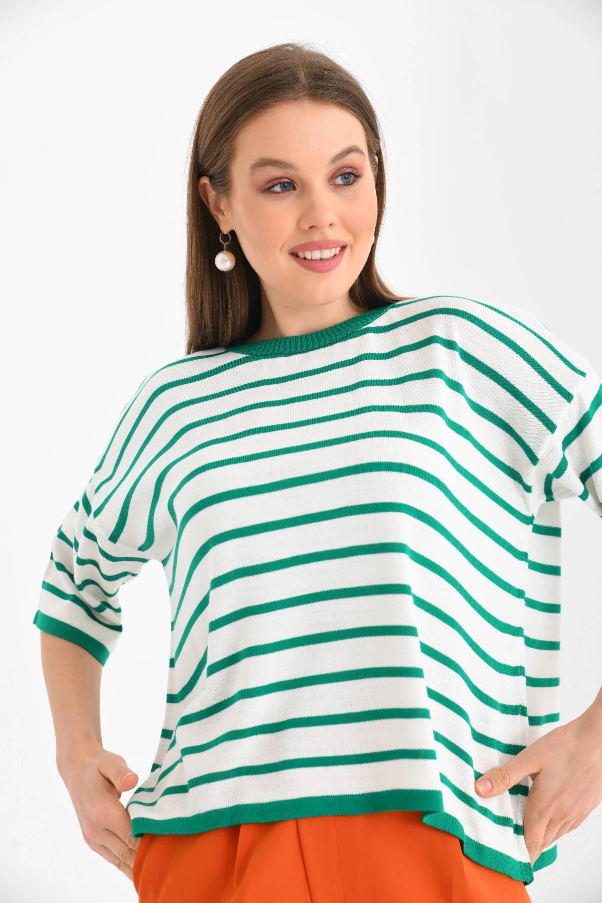 Siyah Çizgili Bisiklet Yaka Mevsimlik Salaş Triko Kazak