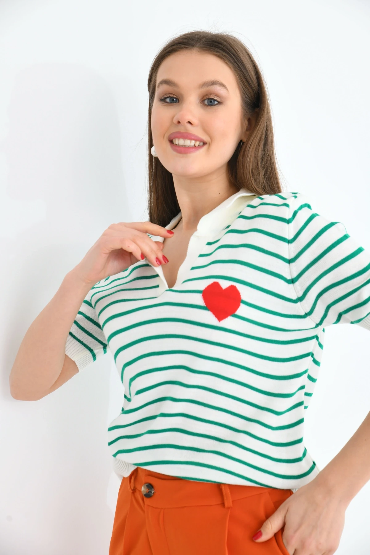 Kadın Çizgili Kalpli Mevsimlik Triko Kazak