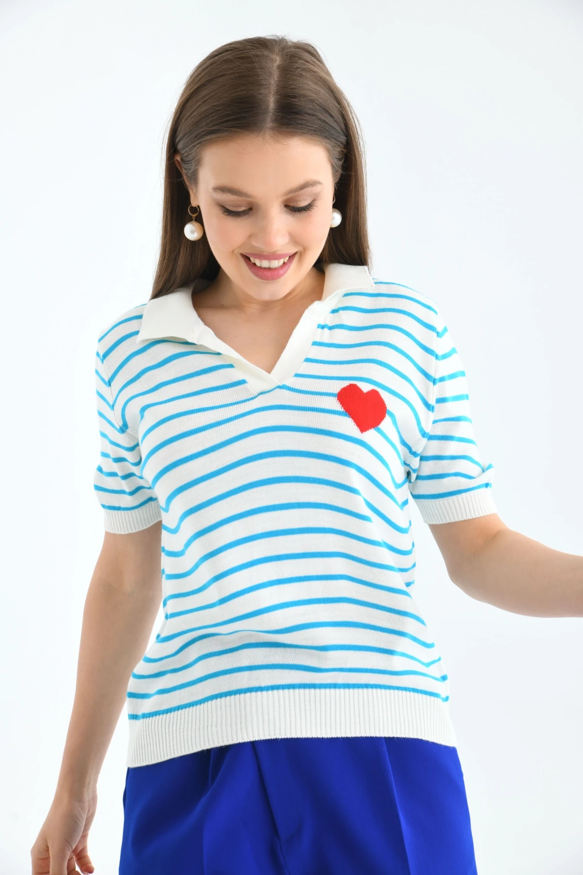 Kadın Çizgili Kalpli Mevsimlik Triko Kazak