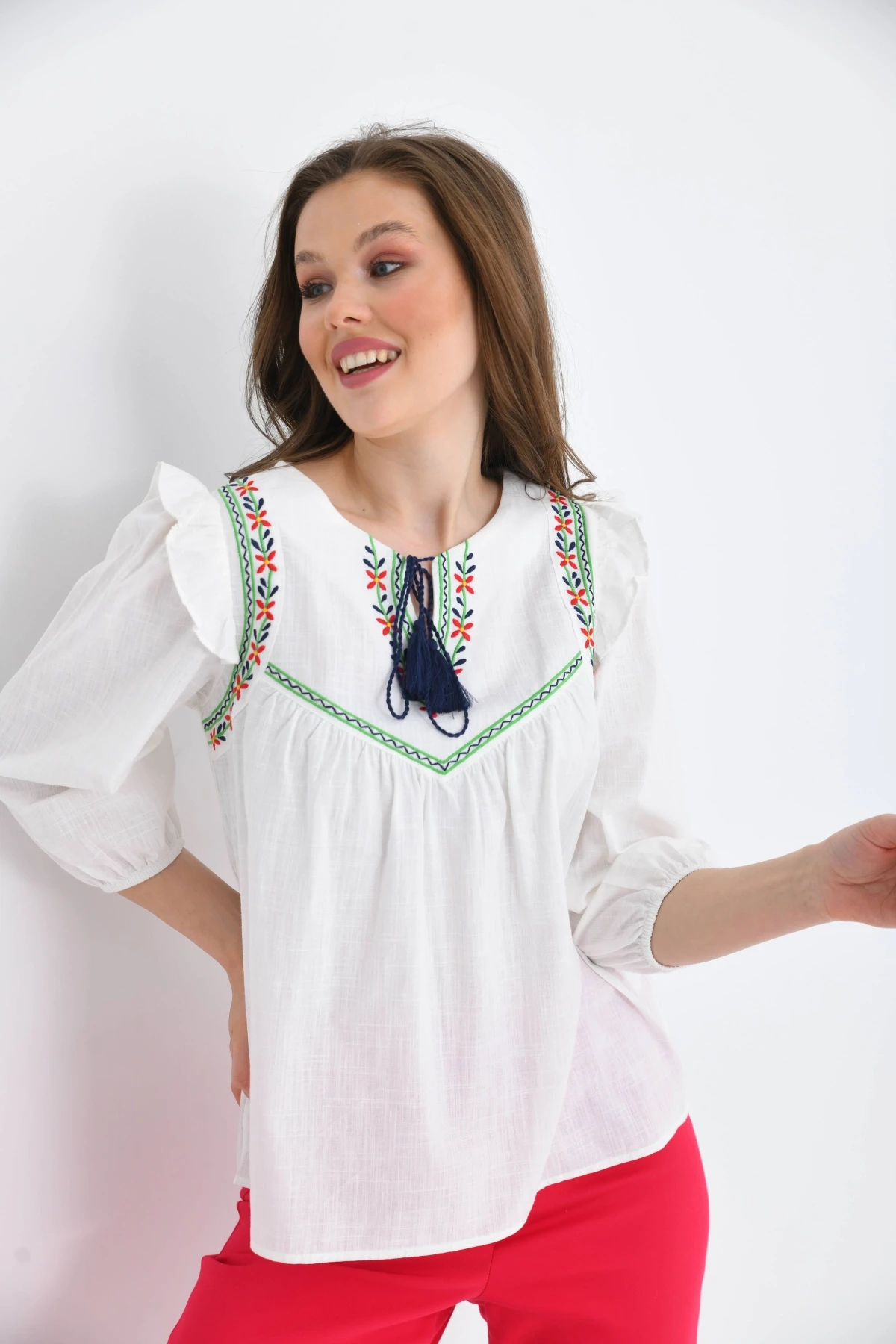 Kadın Uzun Kol Bağlama Detay Nakışlı Salaş Bluz