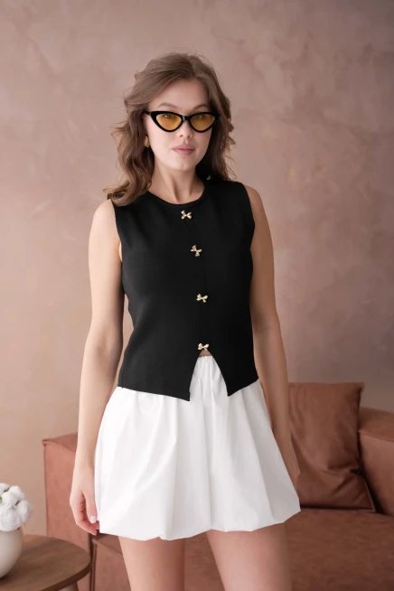 Aksesuar Detaylı Kolsuz Triko Bluz