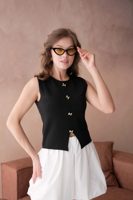 Aksesuar Detaylı Kolsuz Triko Bluz