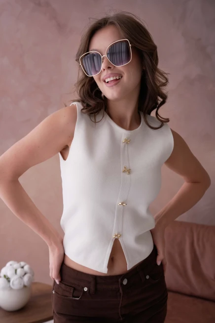 Aksesuar Detaylı Kolsuz Triko Bluz