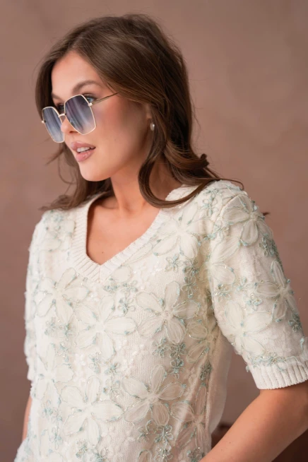 V Yaka Tül Detay Triko Kazak