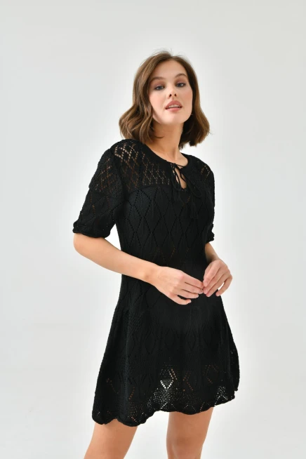 Bağlama Yakalı Ajurlu Kısa Kol Triko Elbise