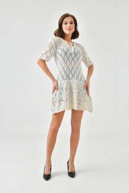 Bağlama Yakalı Ajurlu Kısa Kol Triko Elbise