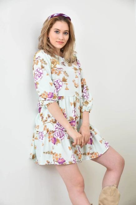 Bisiklet Yaka Çiçek Desenli Volanlı Dokuma Elbise