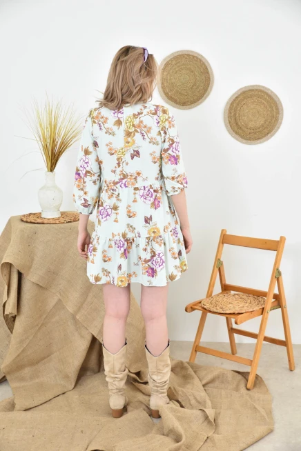 Bisiklet Yaka Çiçek Desenli Volanlı Dokuma Elbise