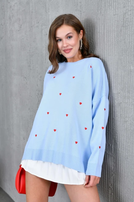 Kadın Bisiklet Yaka Kalp İşlemeli Yırtmaçlı Salaş Triko Kazak