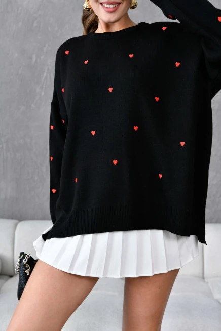 Kadın Bisiklet Yaka Kalp İşlemeli Yırtmaçlı Salaş Triko Kazak