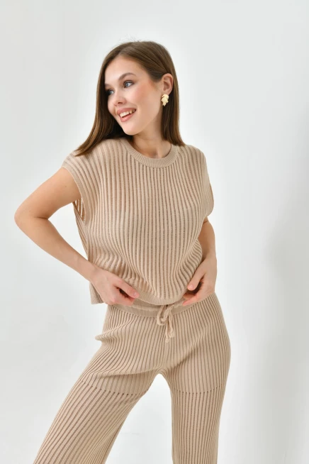 Bisiklet Yaka Kolsuz Bluz Pantolon İkili Takım