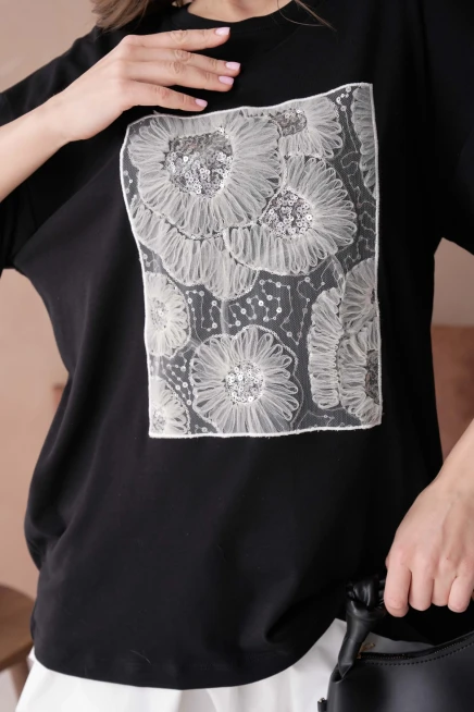 Bisiklet Yaka Ön Yüzü Tül Detaylı Oversize Kalıp Basic T-Shirt