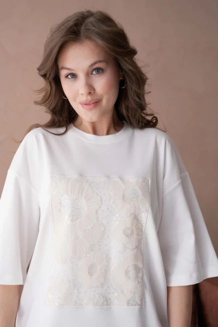 Bisiklet Yaka Ön Yüzü Tül Detaylı Oversize Kalıp Basic T-Shirt