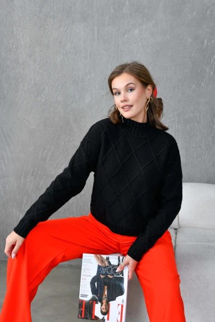 Kadın Dik Ayak Baklava Desen Triko Kazak