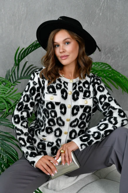 Kadın Düğme Detay Desenli Triko Hırka