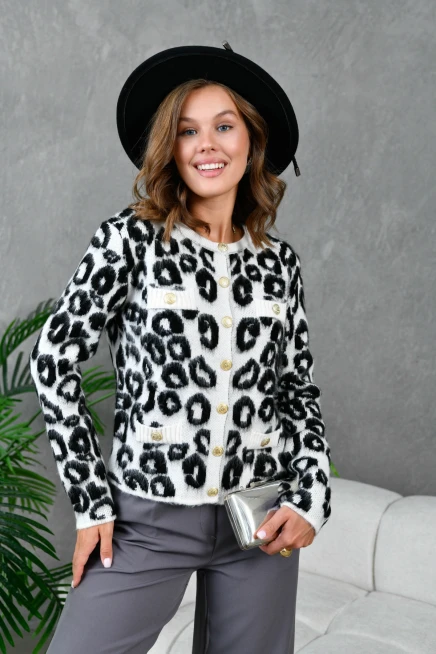 Kadın Düğme Detay Desenli Triko Hırka