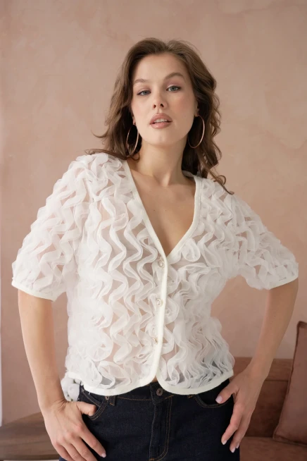 Fır Fır Detay Düğmeli Full Tül Bluz