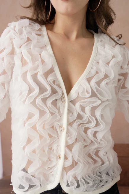 Fır Fır Detay Düğmeli Full Tül Bluz