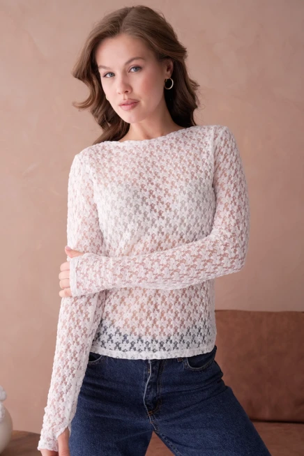 Geniş Yaka Dantel Uzun Kol Top Bluz