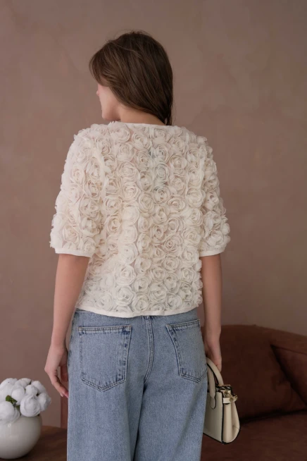 Gül Detay Düğmeli Full Tül Bluz