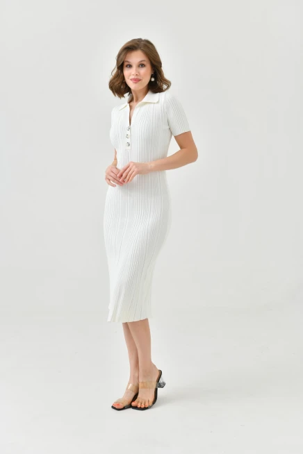 Polo Yaka Düğme Detaylı Uzun Triko Elbise