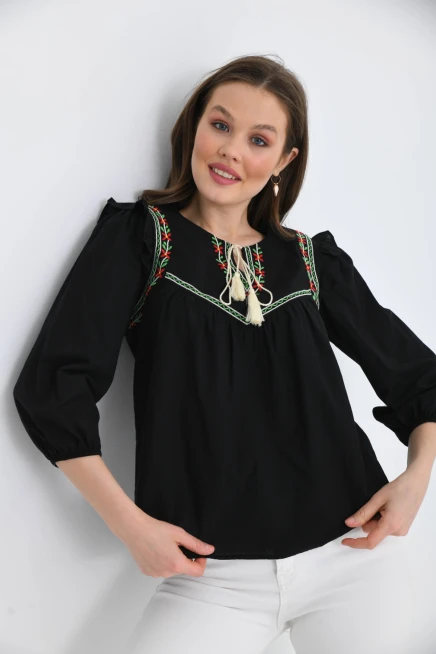 Kadın Uzun Kol Bağlama Detay Nakışlı Salaş Bluz