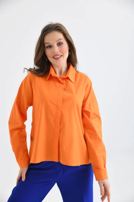 Kadın Yan Yırtmaç Detaylı Uzun Kol Over Size Gömlek