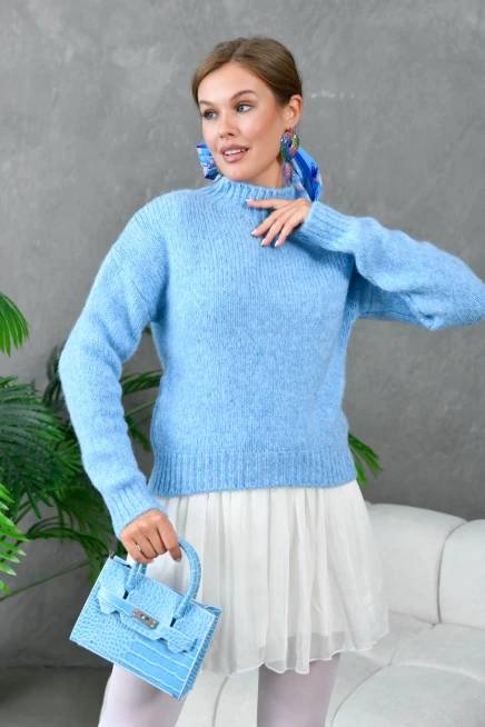 Kadın Yarım Balıkçı Yaka Triko Kazak