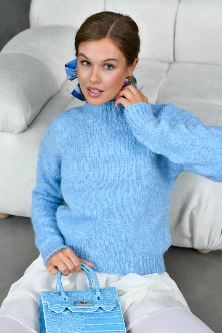 Kadın Yarım Balıkçı Yaka Triko Kazak