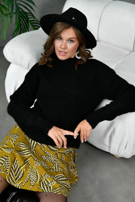 Kadın Yarım Balıkçı Yaka Triko Kazak