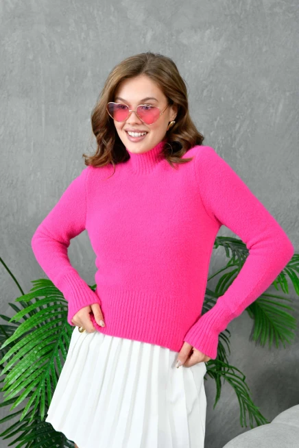 Kadın Yarım Balıkçı Yaka Triko Kazak