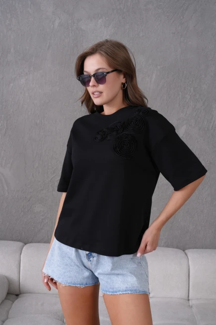 Kısa Kol Gül Detaylı Basic T-Shirt