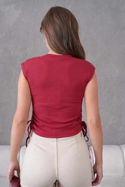 Yanları Büzgülü Kolsuz Slim Fit Kaşkorse Basic T-Shirt