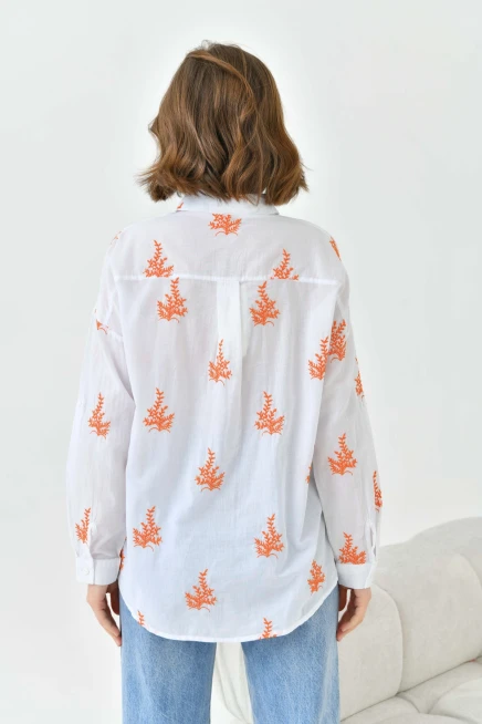 Çiçek Nakış İşlemeli İnce Pamuk Dokuma Gömlek
